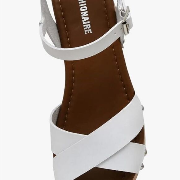 CUSHIONAIRE Women's Slate Faux Wood Sandal +Memory Foam - Picture 2 of 4